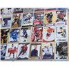 Image 3 : 50 Assorted hockey cards