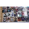 Image 2 : 50 Assorted hockey cards