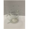 Image 2 : Fire King 4 cup measuring cup. Chipped at spout.;