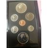 Image 2 : 1976 Double Dollar Specimen Set. Silver Dollar commemorates the 100th Anniversary of the Library of 