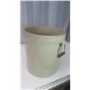 Image 2 : Medalta 5 Gallon Crock with handles - no chips, light surface cracks