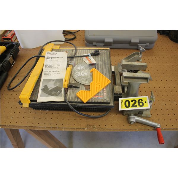 Diamond wheel wet saw & tile clamp