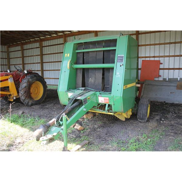 JD 330 round baler, shedded, nice condition. #F00330X21012. Monitor?