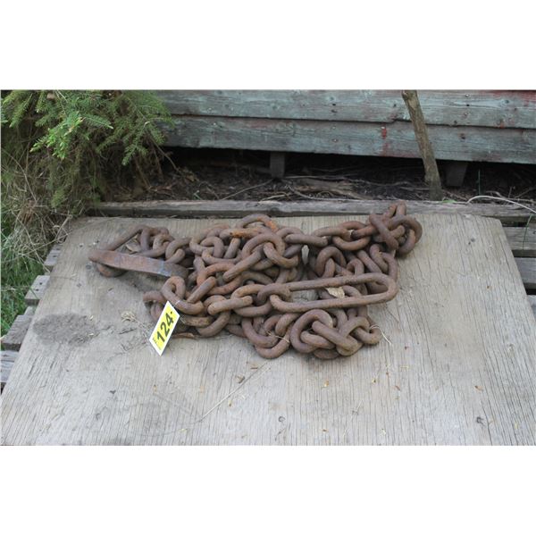 Approx. 20' old, heavy tow chain