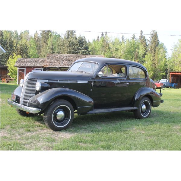 1937 Pontiac, 2 door sedan, shedded older restoration, was running when parked, may be running for t