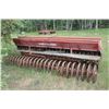 Image 3 : IH 20 run seed drill c/w G/A
