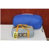 Image 1 : Sleeping bag, Napa bag and Table