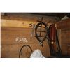 Image 4 : Torches, pails, tire tubs, hyd. Ram, pins