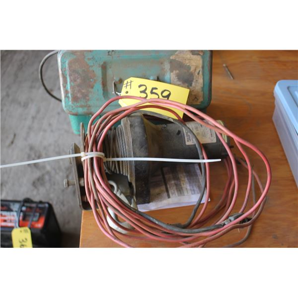 12V winch c/w pulleys and chain