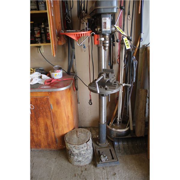 Drill press, c/w vice. Working order