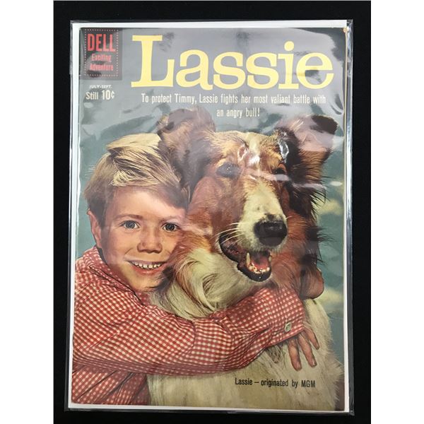 LASSIE GOLDEN AGE COMIC (DELL COMICS)