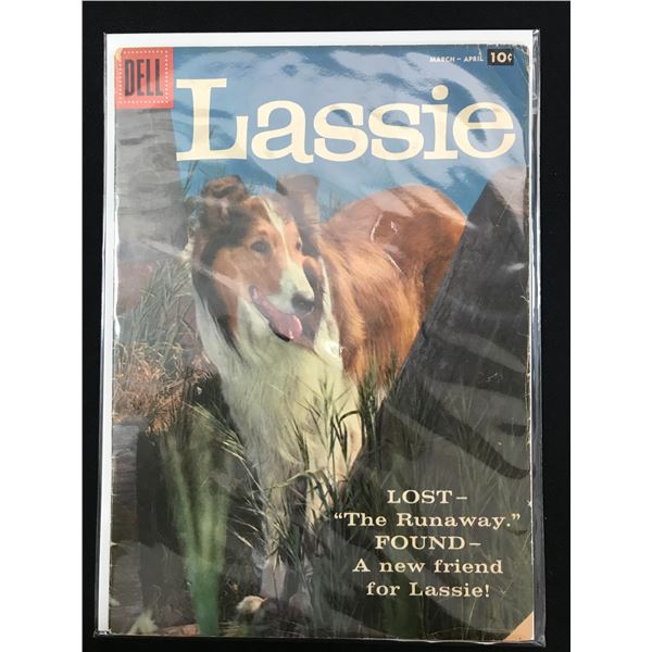 LASSIE GOLDEN AGE COMIC (DELL COMICS)