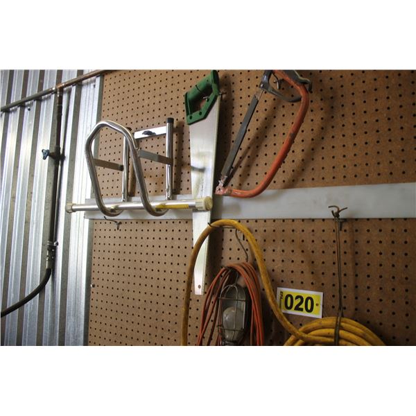 Air hose, trouble light and 2 saws.