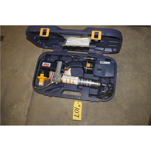 Lincoln electric grease gun, extra battery and battery charger. (working)