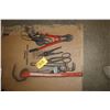 Image 1 : Bolt cutters, (2) tin snips, (2) pipe wrenches and chain wrench.