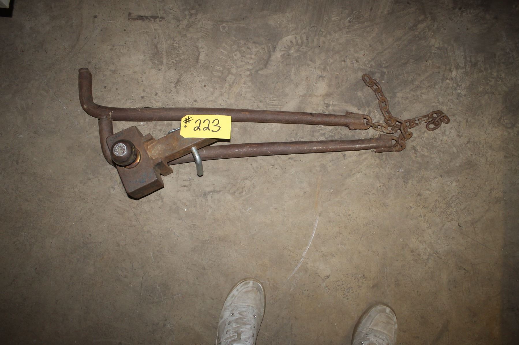 Trailer equalizer hitch and bars (2 5/16 ball and 30" bars)