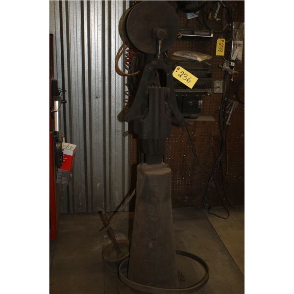 Trip hammer AB Jardine & Co. Hespeler Ont., working