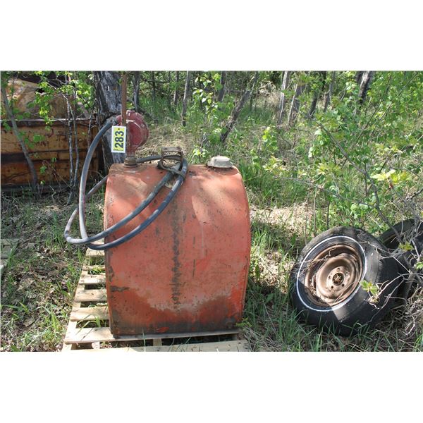 Small tidy tank with hand pump.