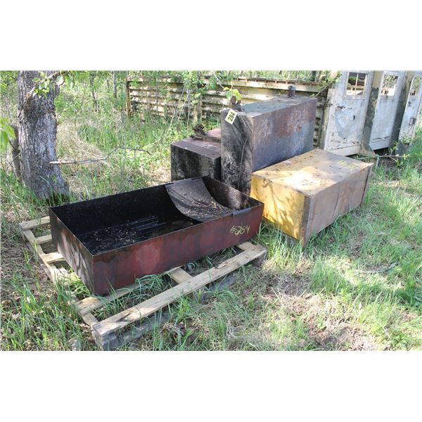 3 Tanks & parts wash pan.