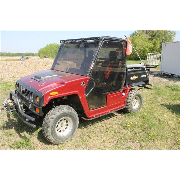 2009 Joyner Renegade side by side 800 CC w/spare tire, jack all, rear hitch and 2 winches. Enclosed 