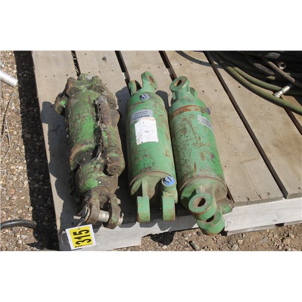 3 Hydraulic cylinders