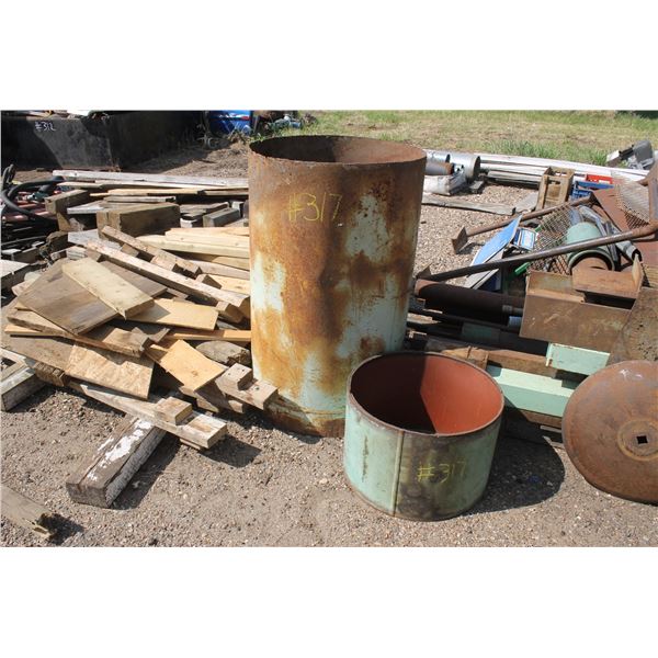 5 Pallets and misc. metal.