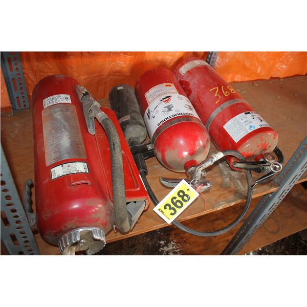 1 C02  2 day powder extinguisher.