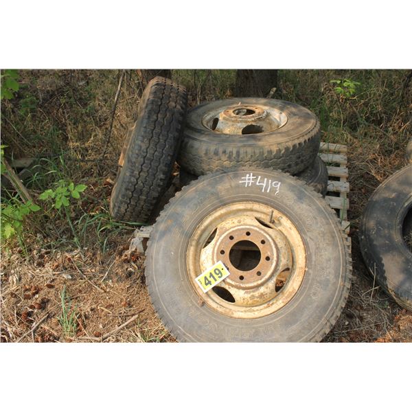 750 16 Tires and rims (4)