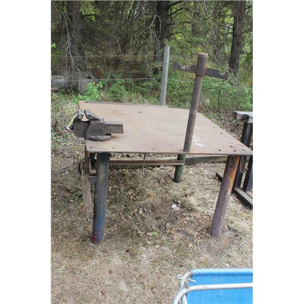 4'x4' welding table with 4"Vice