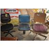 Image 1 : (3) Office chairs.