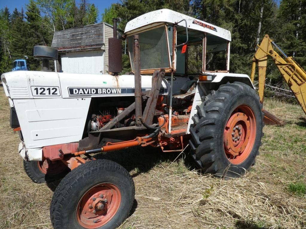 David Brown 1212 Diesel Tractor C w Cab PTO david-brown-1212-diesel-tractor-c-w-cab-pto