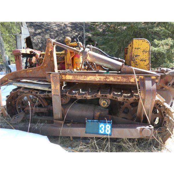 International Harvester Dozer c/w winch