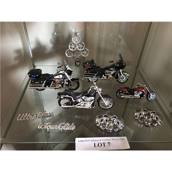 Ultra Class & IC Tour Guide Mini Signage, Plastic Skulls, HD 5 Rim Décor, 1 Mini & 3 Med sz Motorcyc