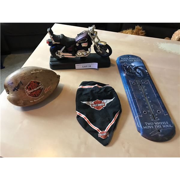 Power Cruiser Harley-Davidson Model Motorcycle, 4 Wheels Move the Body, 2 Wheels Move the Soul Therm