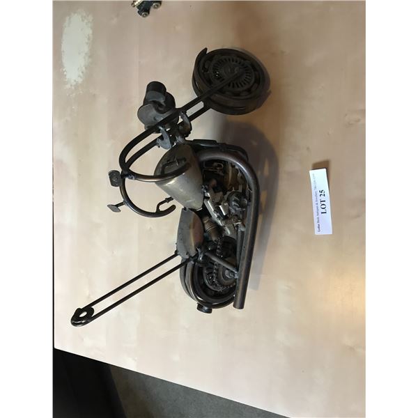 Lg Metal Motorcycle (Heavy)