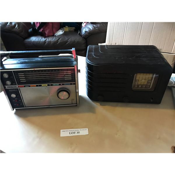 Stromber-Carlson Vintage Clock & Sound Design Vintage AM/FM Radio