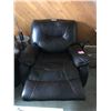 Image 2 : Lovely Leather Reclining Chair