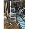 Image 4 : Pool Ladder & Metal for Pool (Plastic is Damaged)