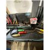 Image 3 : Kuny's Toolbelt, Exactoknife Tool Set, Pliers, Screwdrivers, Banana Knives, Socket Wrenches, Powerli