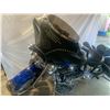 Image 9 : Blue Flame on Black 2002 Harley Davidson Heritage Softail