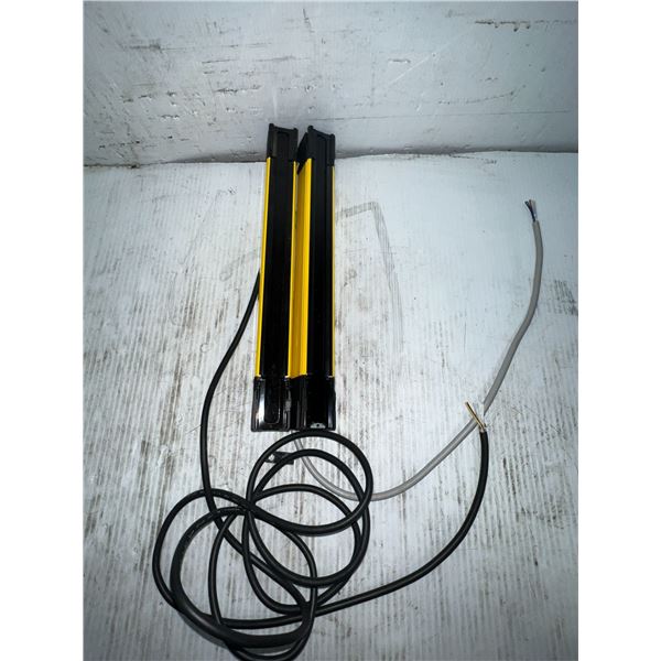 Lot of Omron Safety Light Curtains