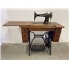 Image 1 : Singer Treadle Sewing Machine