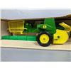 Image 2 : John Deere Diecast Metal Baler-Original Box