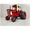 Image 1 : International Diecast Metal 1586 Tractor