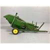 Image 2 : John Deere Diecast Metal Combine & Auger Puller