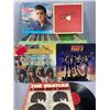 Image 1 : Record Albums