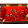Image 5 : Costume Jewelry