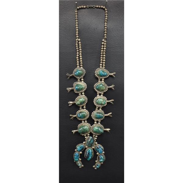 NAVAJO INDIAN FETISH NECKLACE