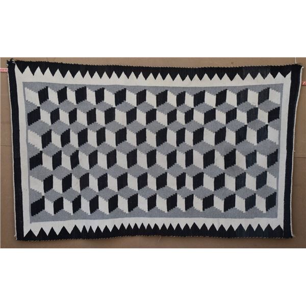 NAVAJO INDIAN TEXTILE