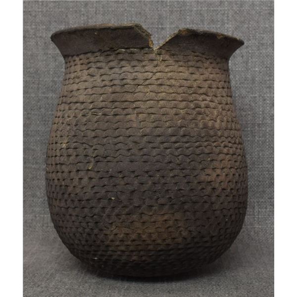 MIMBRES INDIAN POTTERY COOKING JAR